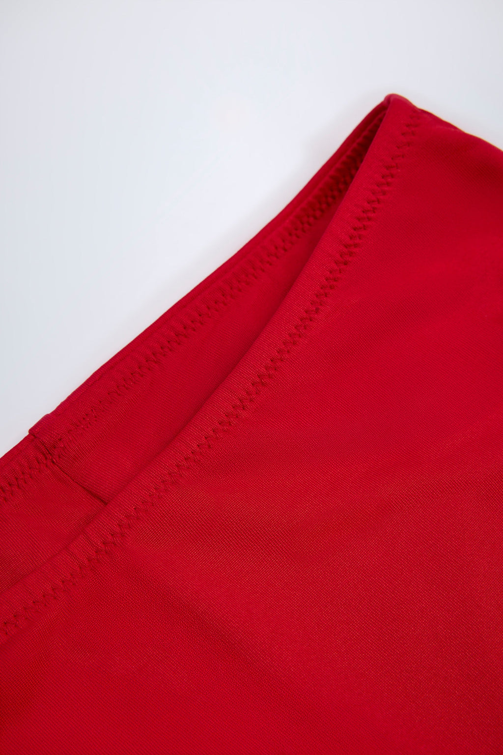 Slinky Jersey Low-Rise Hotpants in Fire Red