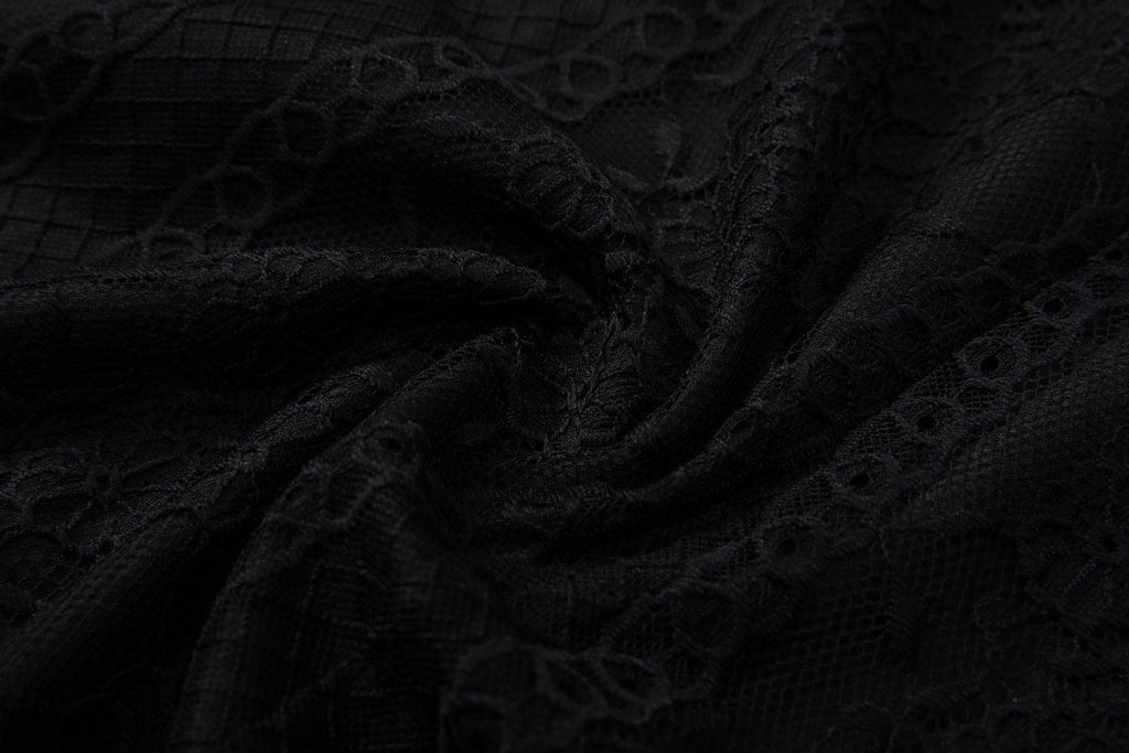 Plus Size Black Square Neck Lace Midi Dress