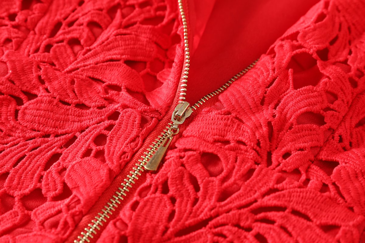 Pierrette Plus Size Square Neck Red Lace Formal Dress