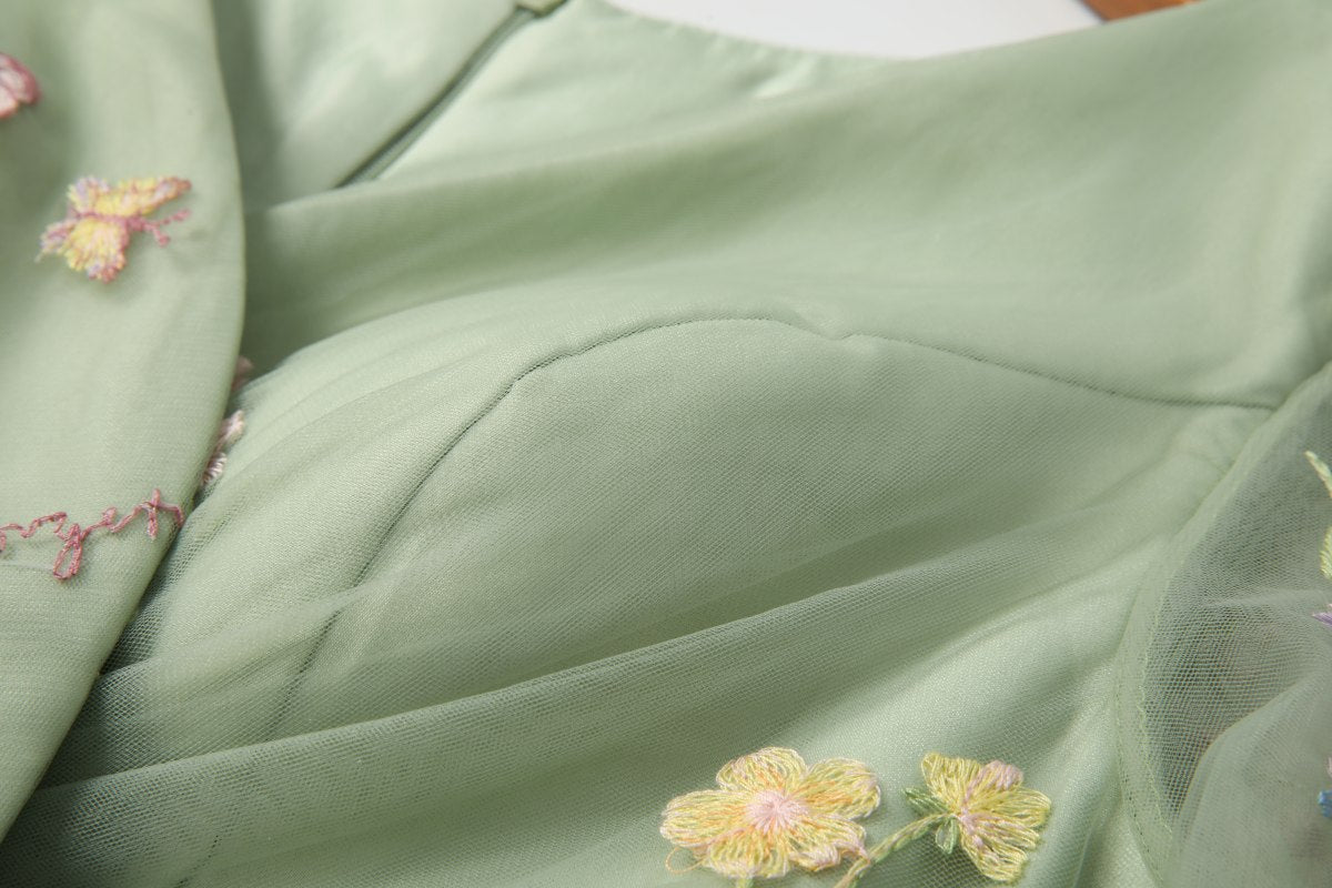 Plus Size Floral Embroidery Evening Dress