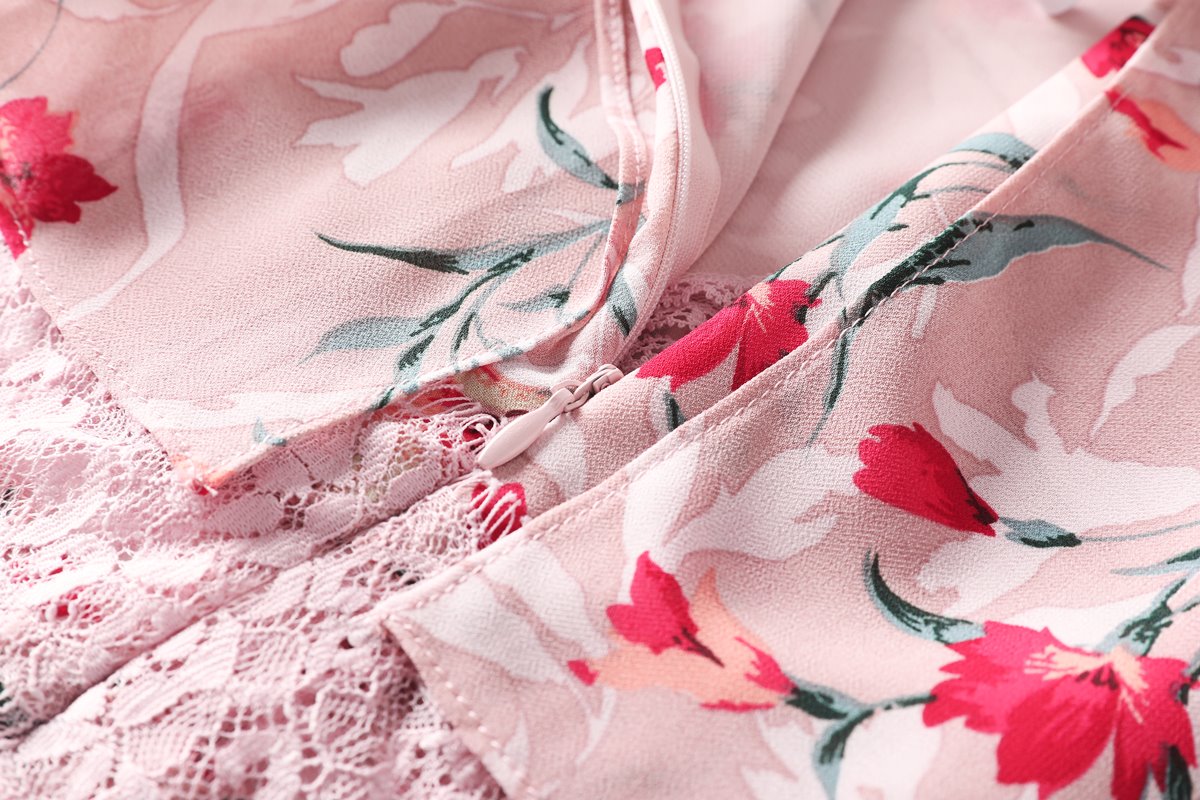 Dana Plus Size Pink Floral Halter Neck Midi Dress