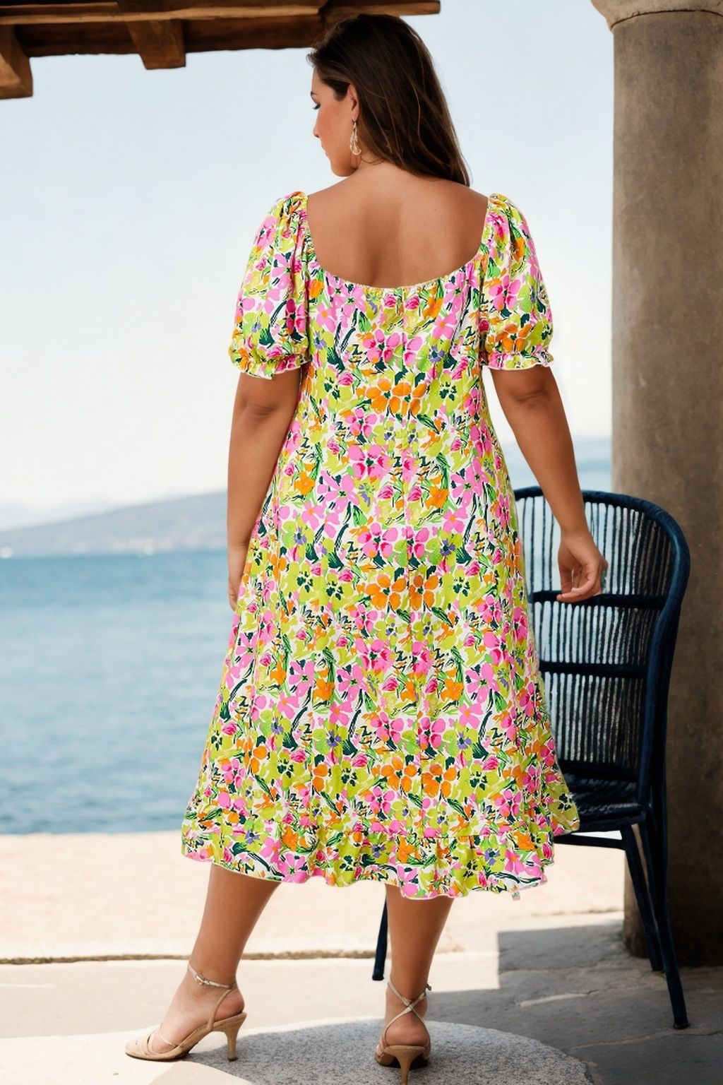 Émilie Plus Size Floral Square Neck Dress
