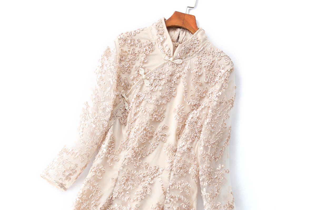 Quintessa Plus Size Gold Cheongsam Qipao Dress