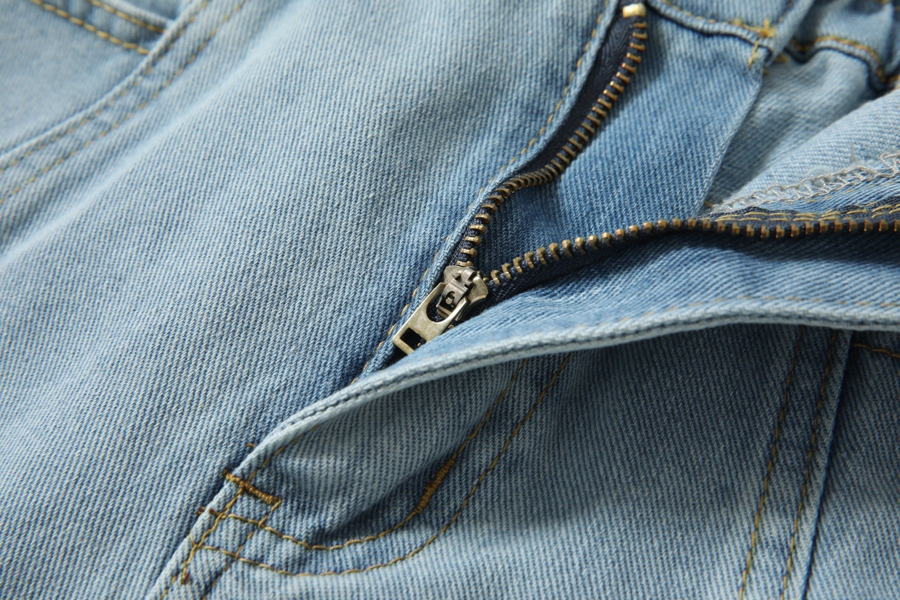 Plus Size Stretchband Denim Shorts