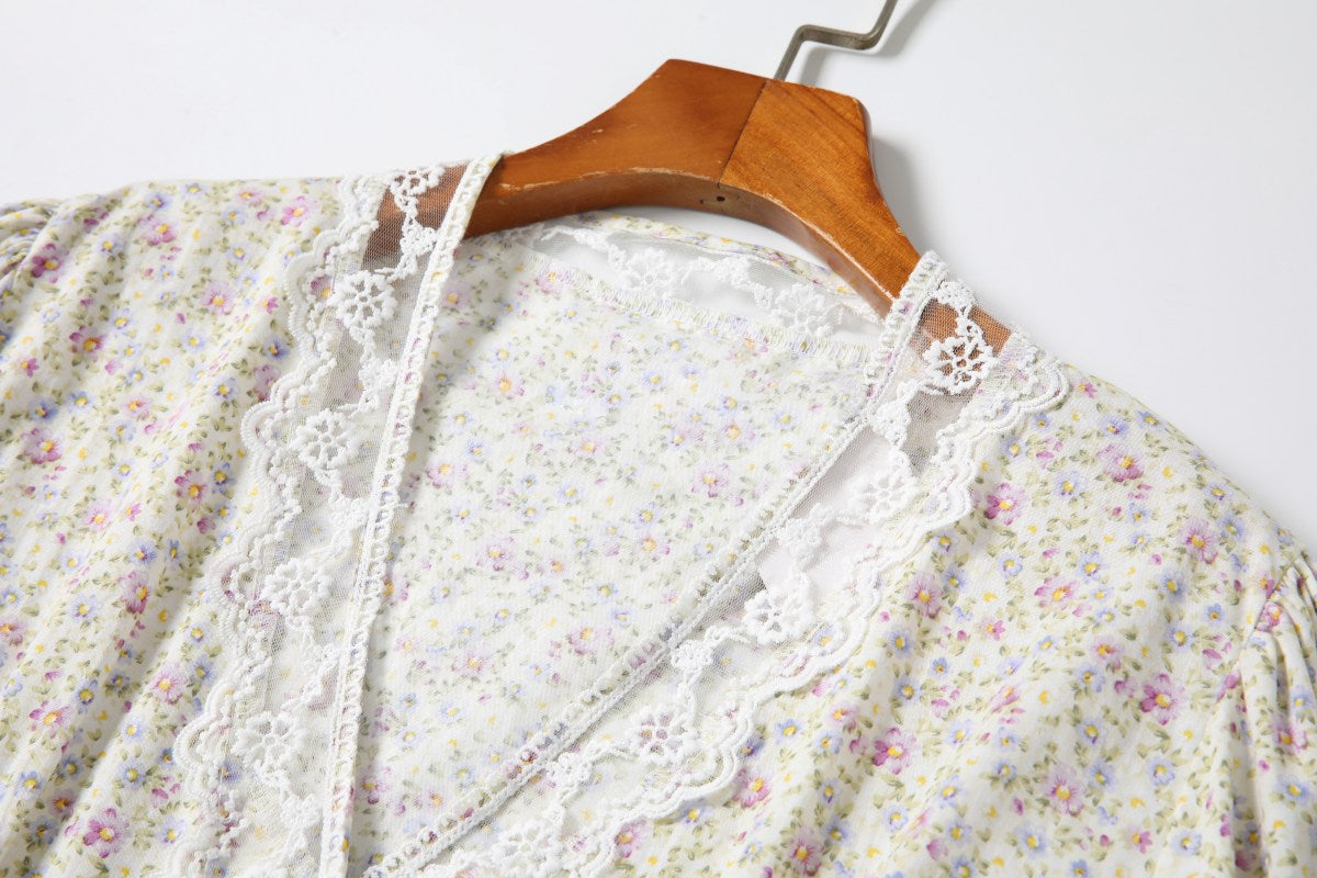 Lilah Plus Size Vintage Floral Blouse