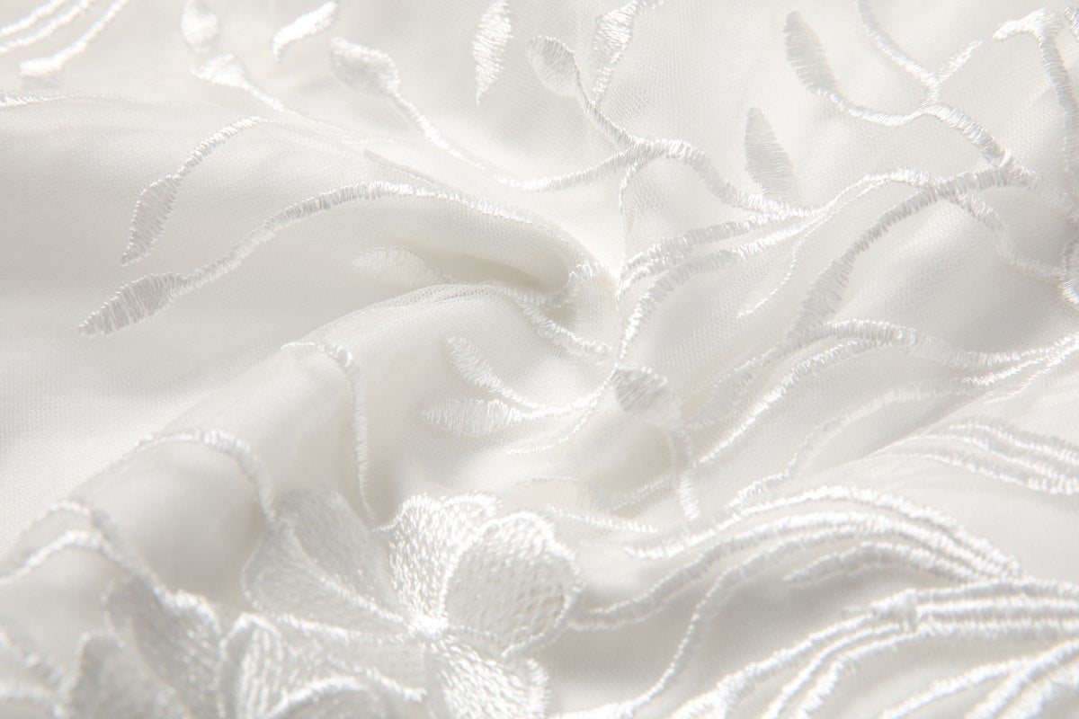 Plus Size White Lace Pencil Dress