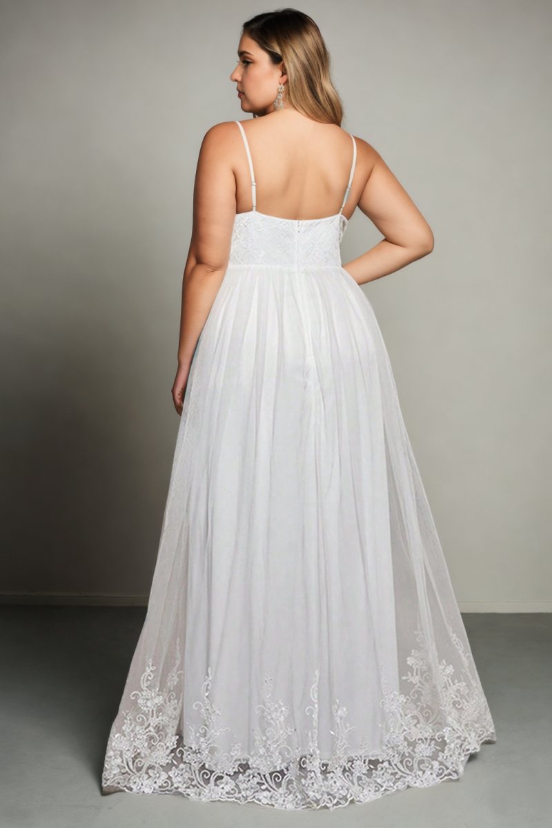 Elsa Plus Size White Lace Sleeveless Gown