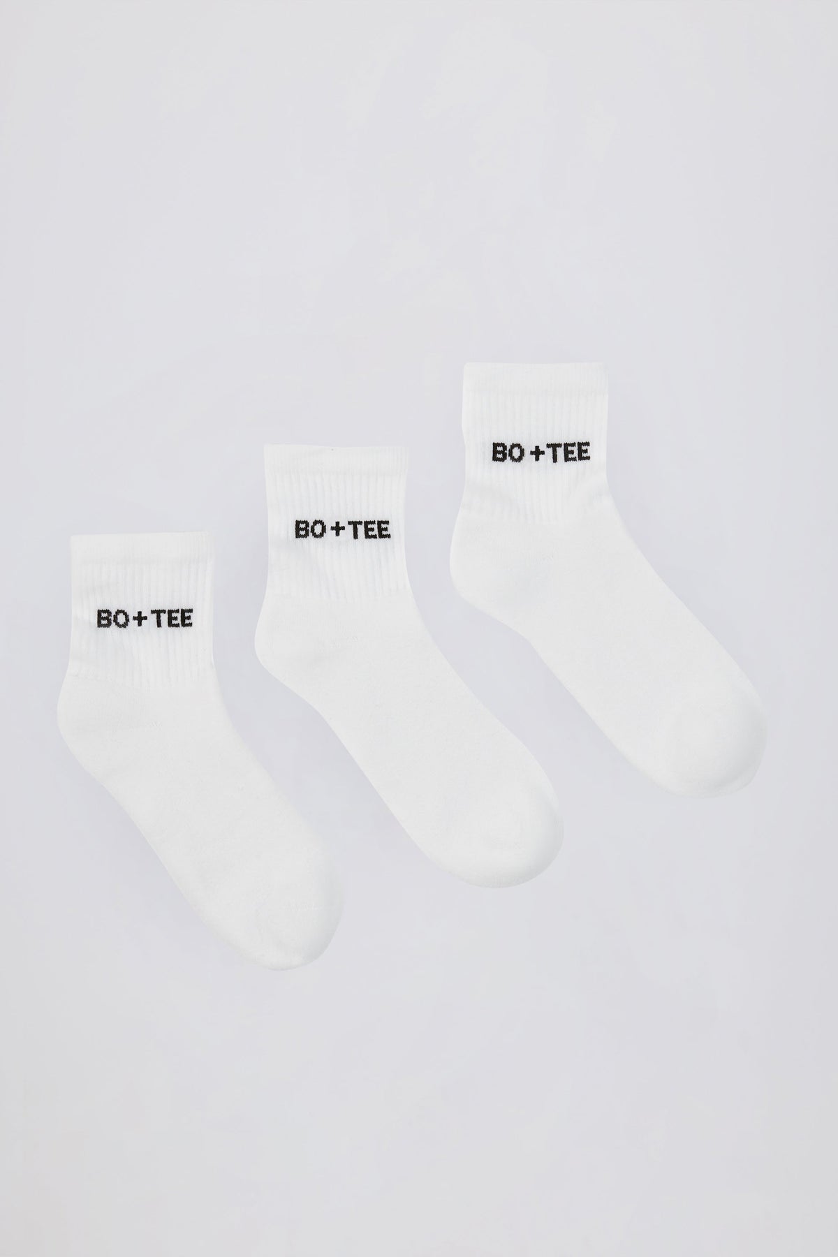 Ribbed Crew Sock Bundle in White